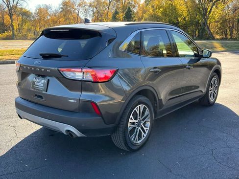 Used 2020 Ford Escape SEL image 6