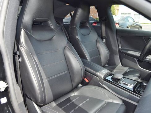 Used 2020 Mercedes-Benz CLA 250 4MATIC image 31
