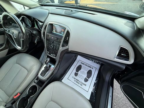 Used 2015 Buick Verano FWD image 29
