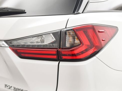 Used 2022 Lexus RX 350L Premium image 26