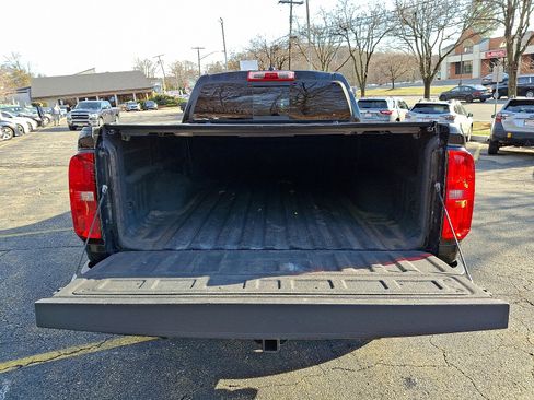 Used 2016 Chevrolet Colorado LT w/ LT Convenience Package image 30