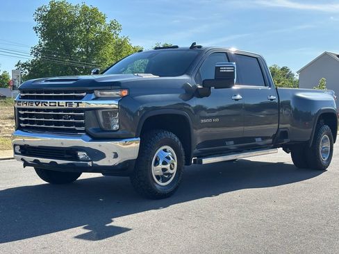 Used 2020 Chevrolet Silverado 3500 LTZ w/ LTZ Plus Package AWD/4WD image 8