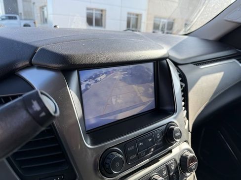 Used 2018 Chevrolet Tahoe LT image 17