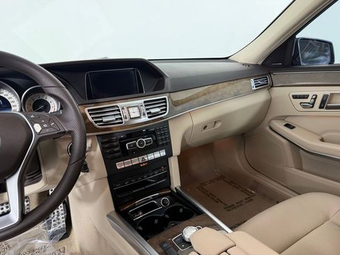Used 2014 Mercedes-Benz E 350 Sedan image 20