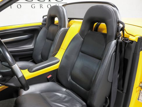 Used 2005 Chevrolet SSR w/ Preferred Equipment Group image 75