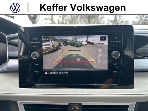 New 2026 Volkswagen Taos SE FWD image 24