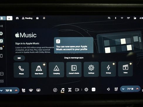 Used 2022 Rivian R1S Launch Edition image 38