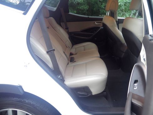 Used 2014 Hyundai Santa Fe Sport 2.0T w/ Navigation Package 06 FWD image 14