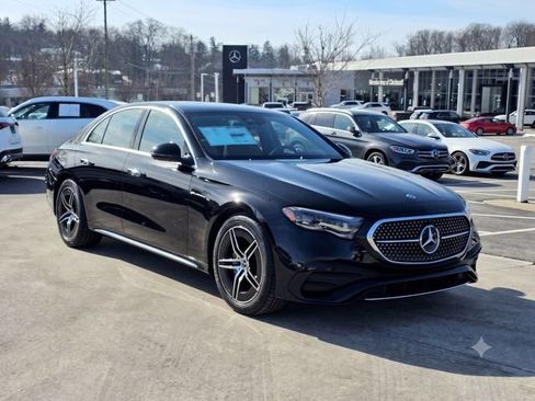 New 2026 Mercedes-Benz E 350 4MATIC Sedan image 1