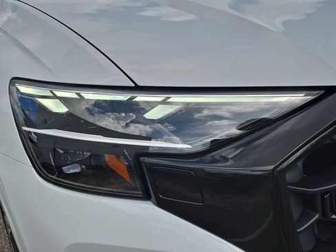 New 2025 Audi Q8 Premium Plus image 6