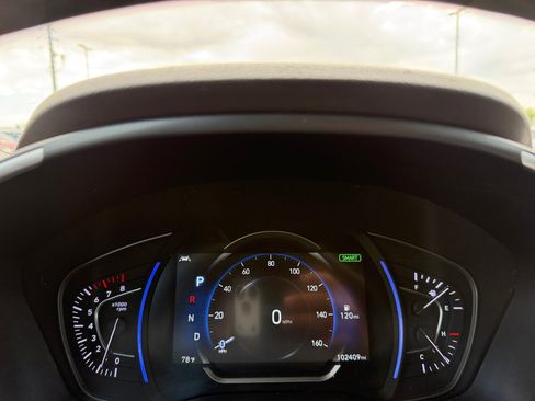 Used 2019 Hyundai Santa Fe AWD image 10