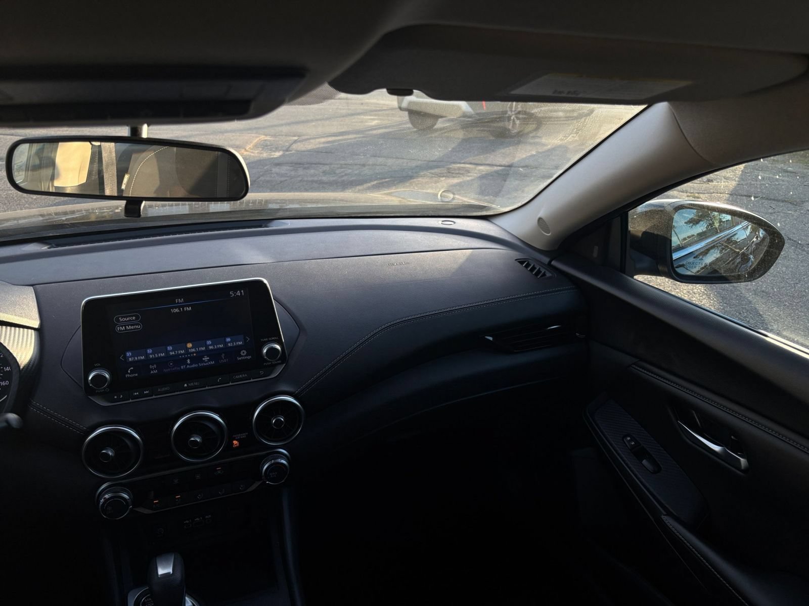 Used 2025 Nissan Sentra SV FWD image 30