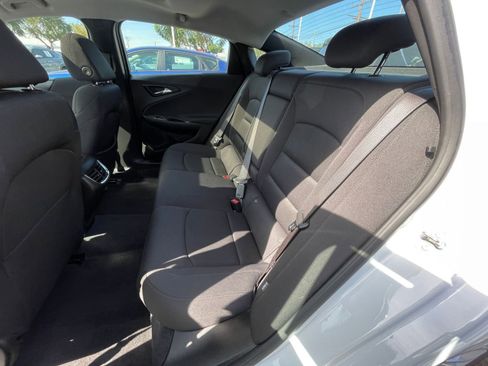 Used 2024 Chevrolet Malibu LT image 28