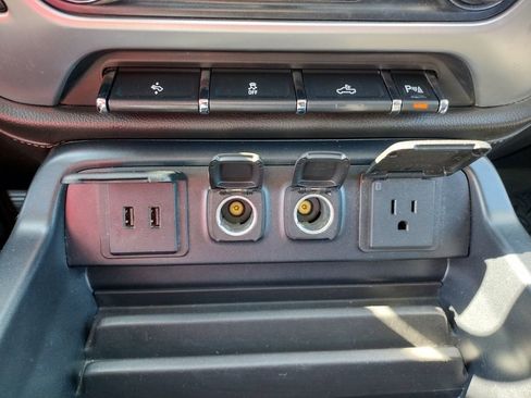 Used 2016 GMC Sierra 1500 SLE w/ SLE Value Package AWD/4WD image 25