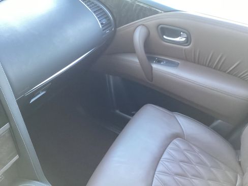 Used 2024 Nissan Armada Platinum w/ Captain's Chairs Package image 44