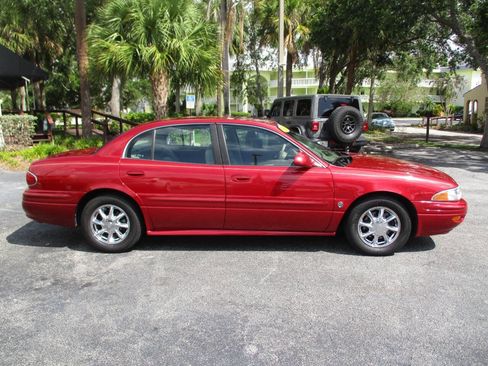 Used 2003 Buick Le Sabre Limited w/ Celebration Edition Package FWD image 3