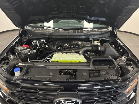 New 2026 Ford F150 XLT w/ XLT Black Appearance Package AWD/4WD image 15