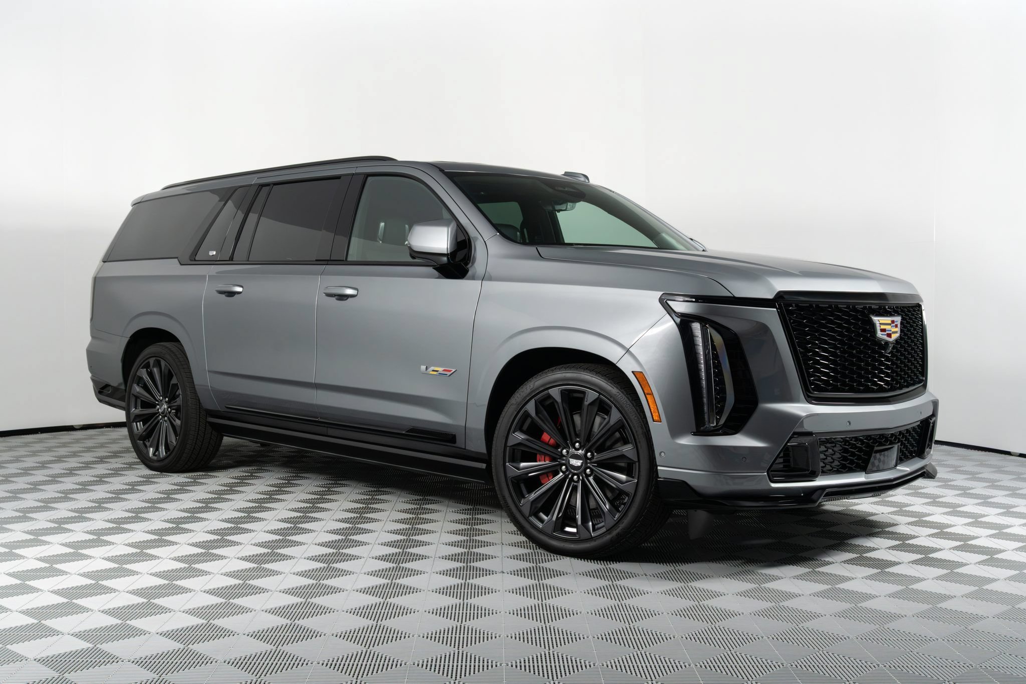 Used 2026 Cadillac Escalade ESV V AWD/4WD image 1