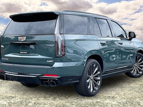 Used 2026 Cadillac Escalade V w/ LPO, Floor Liner Package AWD/4WD image 5