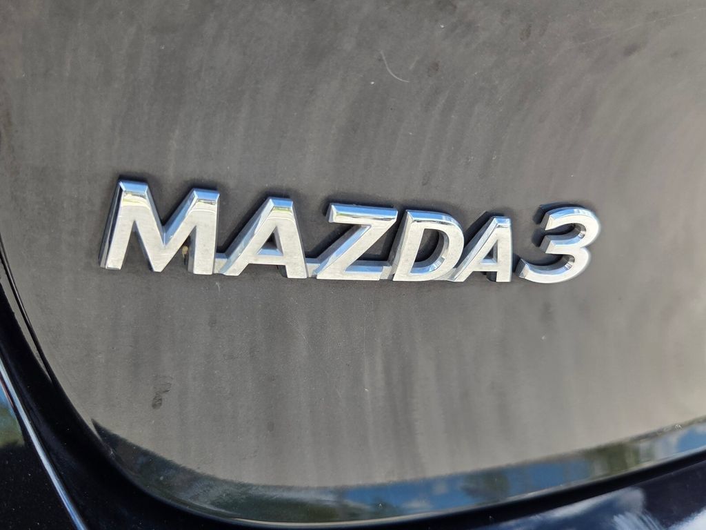Used 2021 MAZDA MAZDA3 s FWD image 10