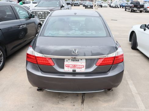 Used 2015 Honda Accord EX-L image 10