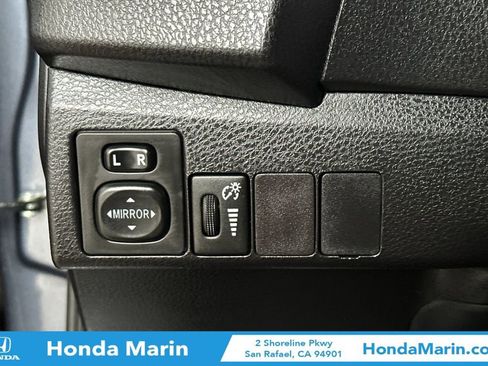 Used 2015 Toyota Corolla S image 30