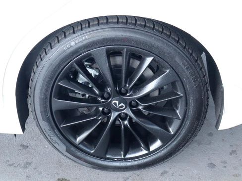 Used 2021 INFINITI Q50 Luxe w/ Seat & Sound Package RWD image 43