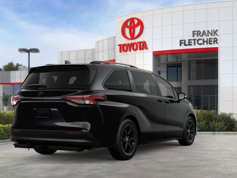 New 2026 Toyota Sienna XLE Woodland Edition image 9