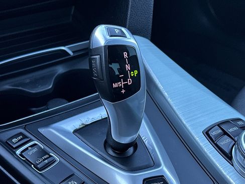 Used 2016 BMW 330e image 18