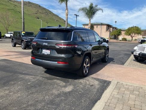 Used 2023 Jeep Grand Cherokee L Limited w/ Luxury Tech Group II image 8