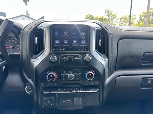 Used 2021 Chevrolet Silverado 1500 LT AWD/4WD image 23