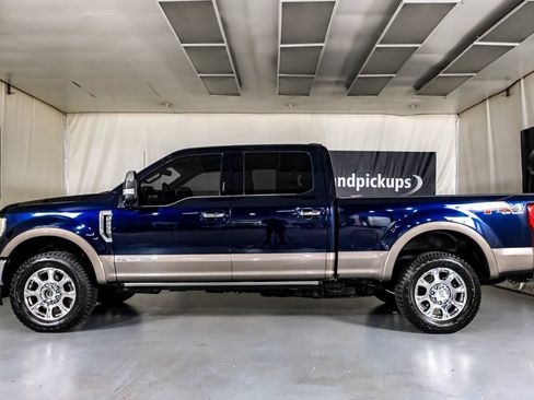 Used 2022 Ford F250 King Ranch w/ King Ranch Ultimate Package AWD/4WD image 11