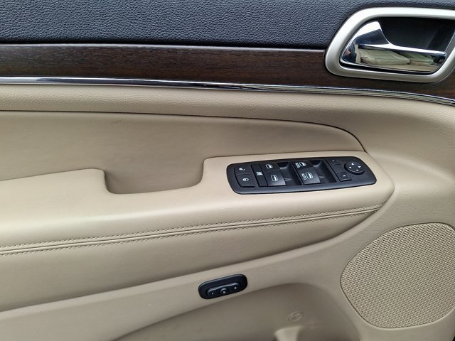 Certified 2017 Jeep Grand Cherokee Limited AWD/4WD image 16