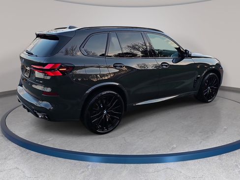 New 2026 BMW X5 xDrive40i w/ M Sport Package AWD/4WD image 5