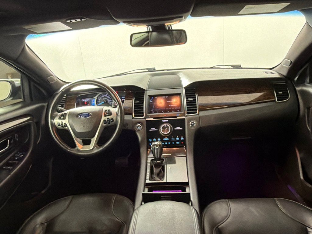 Used 2019 Ford Taurus Limited FWD image 25