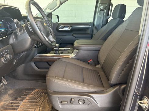 Used 2023 Chevrolet Silverado 1500 LT image 5