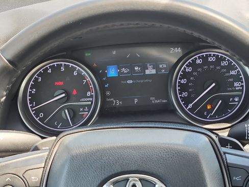 Used 2021 Toyota Camry SE w/ Cold Weather Package AWD/4WD image 14