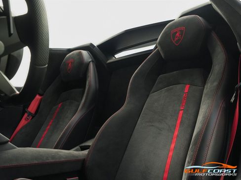 Used 2016 Lamborghini Aventador LP 700-4 image 25