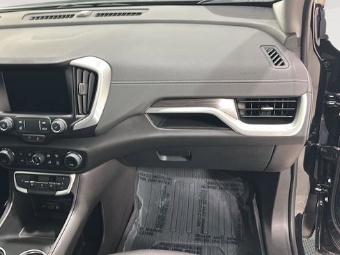 Used 2024 GMC Terrain SLT w/ LPO, Floor Liner Package image 24