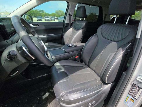 Used 2024 Hyundai Palisade Limited image 5