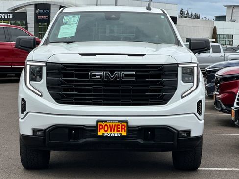 Used 2023 GMC Sierra 1500 Elevation w/ LPO, Elevation Black Package AWD/4WD image 9