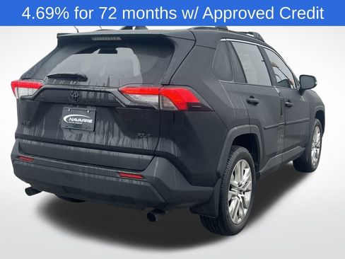 Used 2025 Toyota RAV4 XLE Premium image 10