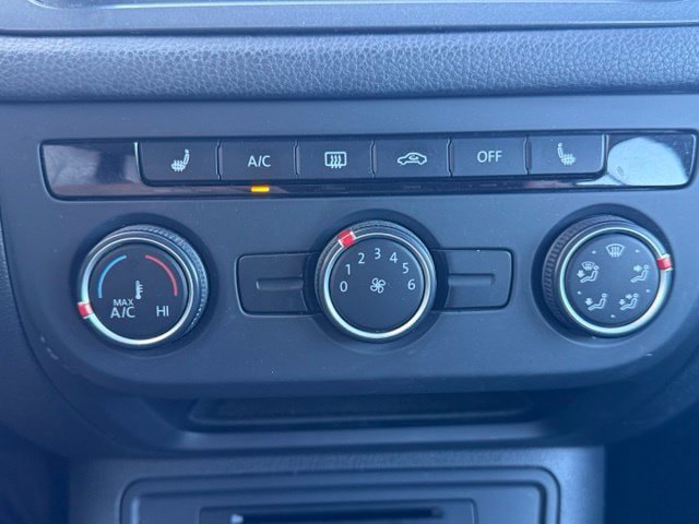Used 2016 Volkswagen Tiguan S FWD image 26