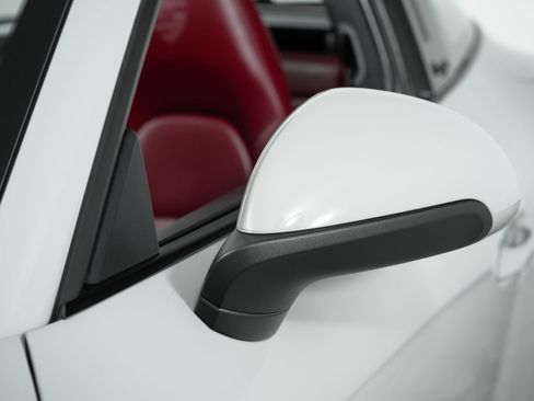 Used 2018 Porsche 911 Targa 4 GTS image 45