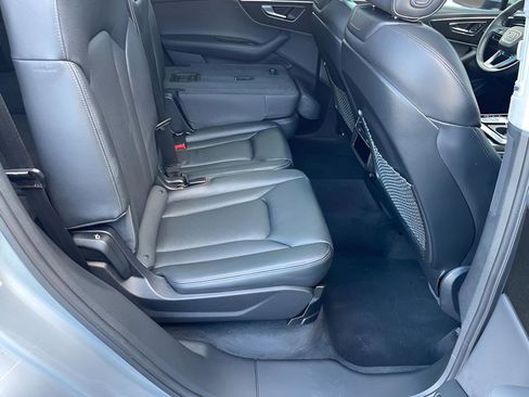 Used 2023 Audi Q7 3.0T Prestige image 24