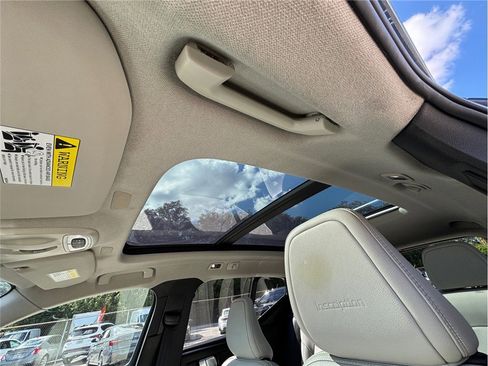 Used 2020 Volvo XC40 T5 Inscription w/ Protection Package image 36