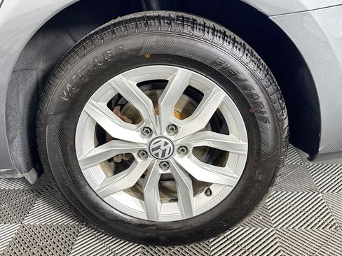 Used 2016 Volkswagen Passat 1.8T S image 35