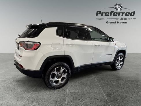 Used 2022 Jeep Compass Trailhawk w/ Trailhawk Convenience Group AWD/4WD image 21