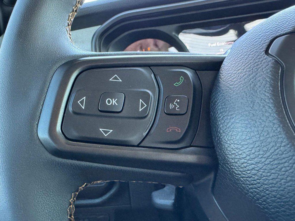 Used 2024 Jeep Gladiator Sport AWD/4WD image 19
