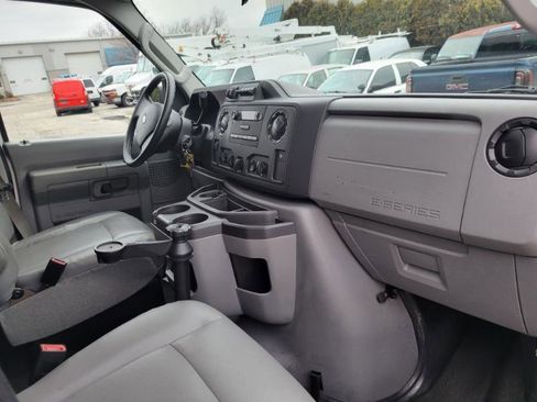 Used 2014 Ford E-350 and Econoline 350 Super Duty w/ Power Group image 39